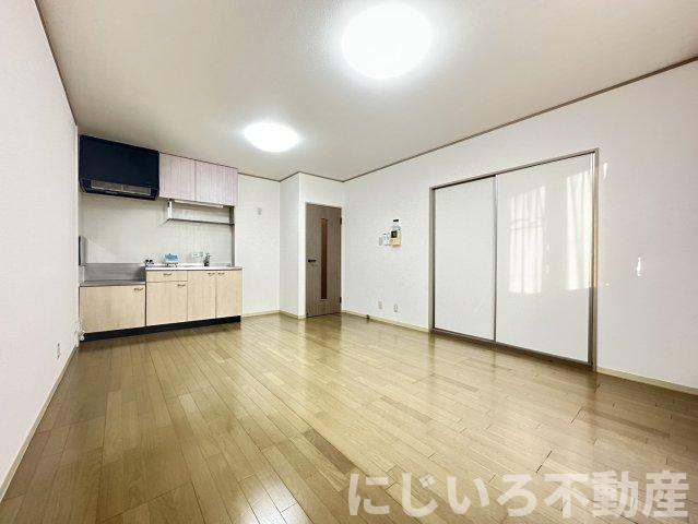 アビタシオン那賀川Bの居間・リビング