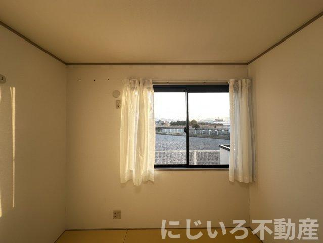 アビタシオン那賀川Bの居間・リビング