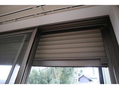 【設備】 | Ｍ壱番館 | 雨戸シャッター