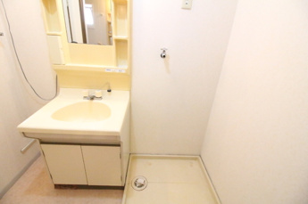 【洗面所】 | C棟202 洗面所／洗濯機置き場