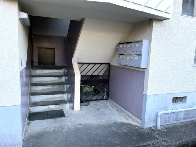 谷口アパートのエントランス