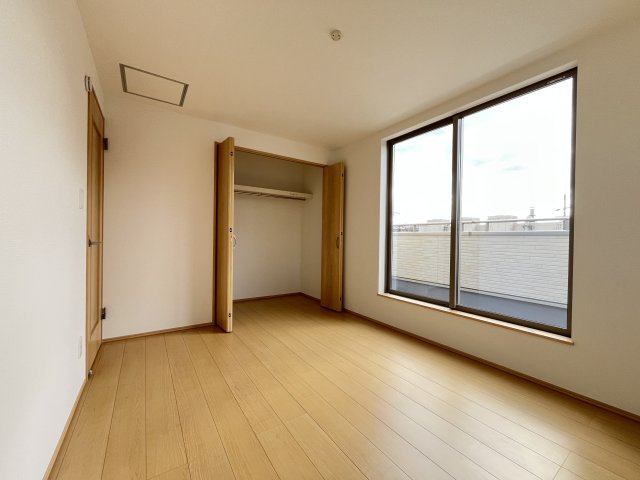 「西宮市新築一戸建」西宮浜町の洋室|使い勝手のいい洋室です　6.0帖