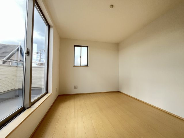 「西宮市新築一戸建」西宮浜町の洋室|使い勝手のいい洋室です　6.0帖