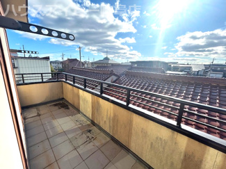 【バルコニー】 | 大垣市鶴見町！一条工務店施工の中古住宅築20年！お車並列2台可能！折板ガレージ付き！ | 大垣市鶴見町！一条工務店施工の中古住宅築20年！お車並列2台可能！折板ガレージ付き！