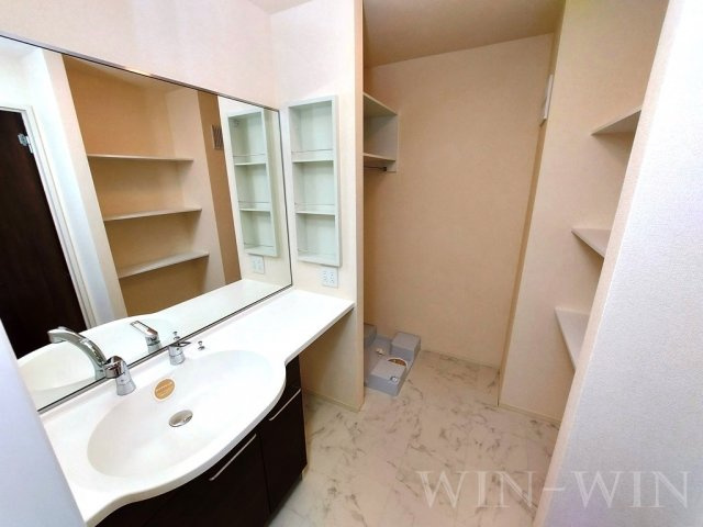 豊橋市三ツ相町のアパートの洗面所|イメージ（同建物内別部屋の写真です）