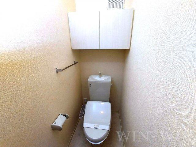 豊橋市三ツ相町のアパートのトイレ|イメージ（同建物内別部屋の写真です）