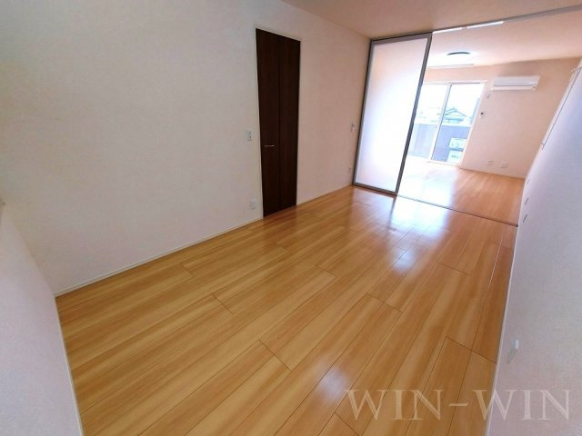 豊橋市三ツ相町のアパートの寝室|イメージ（同建物内別部屋の写真です）