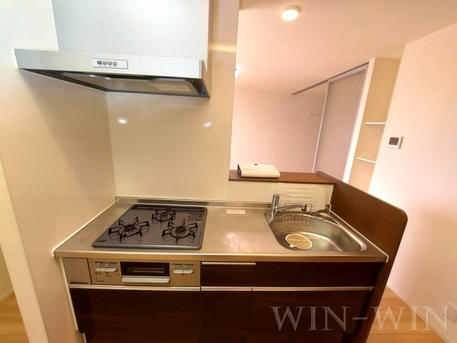 豊橋市三ツ相町のアパートのキッチン|イメージ（同建物内別部屋の写真です）