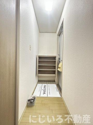 アビタシオン那賀川Bの玄関