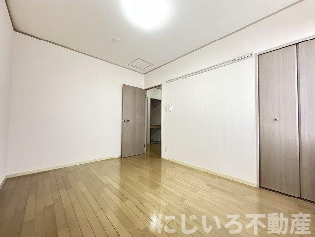アビタシオン那賀川Bの居間・リビング