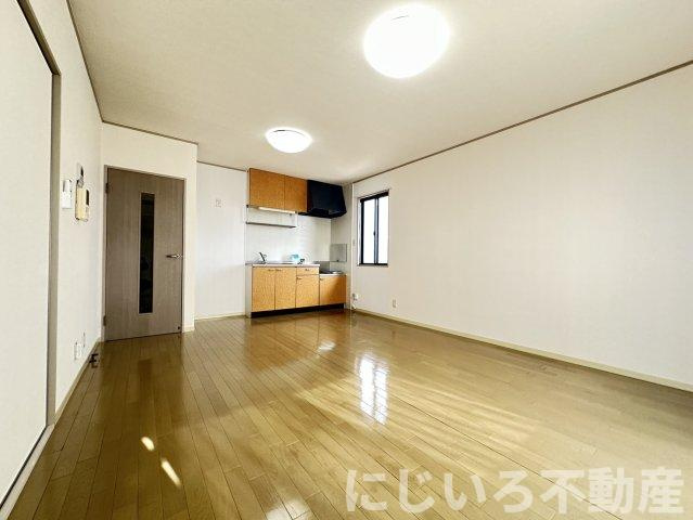 アビタシオン那賀川Bの居間・リビング