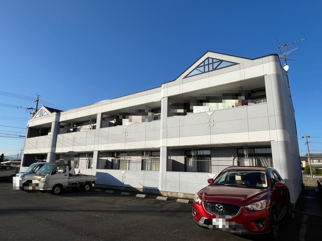 リベラル・プレイスの駐車場