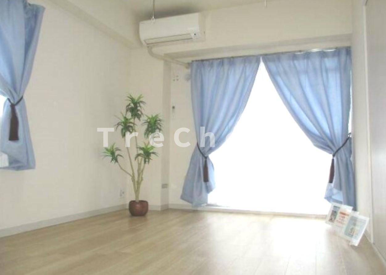 第2新井ハイツの居間・リビング