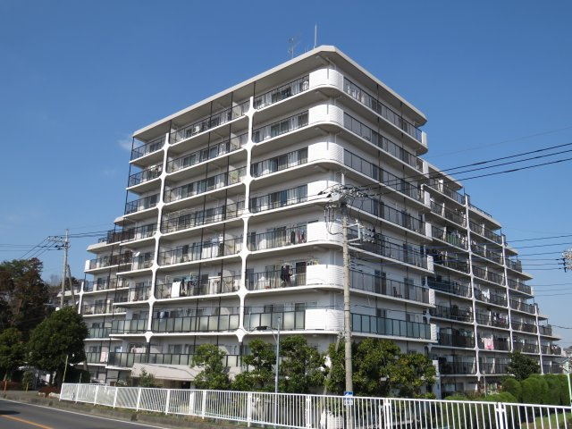 ハイラーク川越の外観