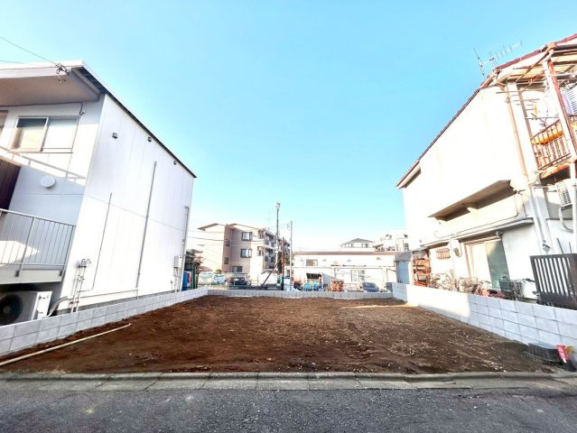 板橋区赤塚7丁目　新築戸建の外観|2025.10.30撮影

ご内見希望・資料請求などお気軽にお問い合わせ下さい！
03-5990-5201