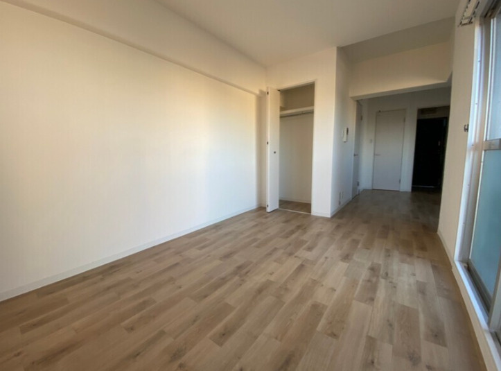 メインステージ弓木町の内装