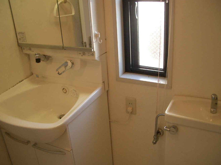 エルデ六甲の洗面所