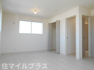 【洋室】 | 郡山市静西1丁目新築一戸建て3棟 | 広々とした洋室です
