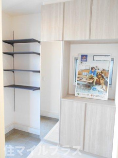 【玄関】 | 郡山市静西1丁目新築一戸建て3棟 | 明るい玄関です