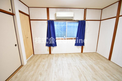 【居間・リビング】 | 西堤本通西戸建貸家