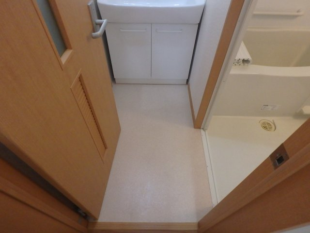 西堤2丁目貸家の洗面所