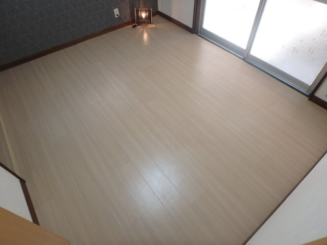 西堤2丁目貸家の洋室