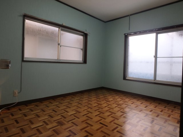 西堤2丁目貸家の洋室