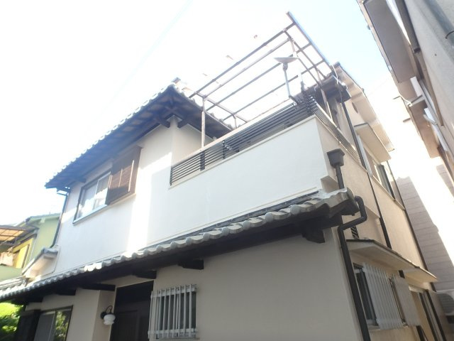 西堤2丁目貸家の外観