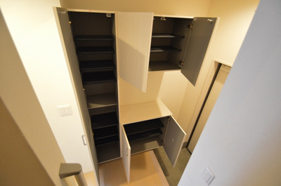 【玄関】 | サンシャイン菱江