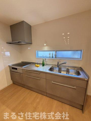 桜ヶ丘町　モデルハウスのキッチン