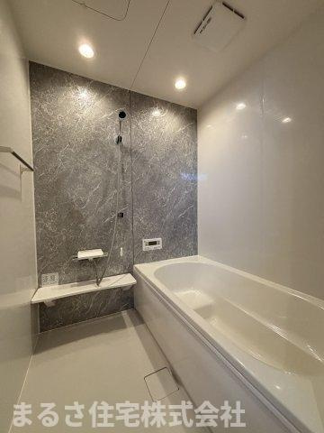 桜ヶ丘町　モデルハウスの浴室