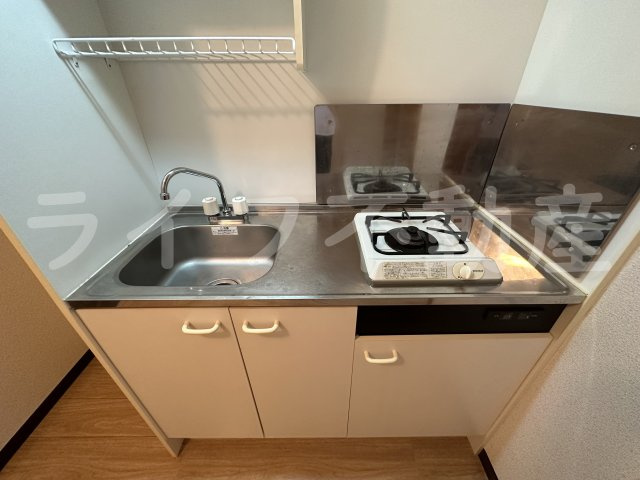 M’プラザ布施駅前のキッチン|コンパクトなキッチンで掃除もラクラク