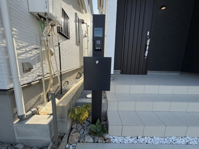 【設備】 | うるま市赤野（全3棟）B号棟 | B号棟　鍵付きポスト♪