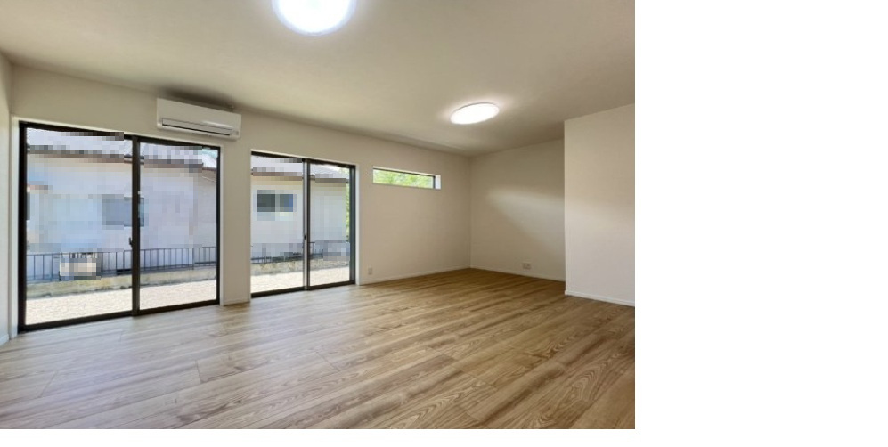 人吉市中神町中古戸建の居間・リビング