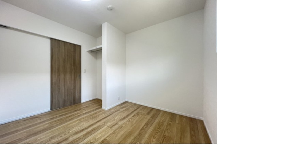 人吉市中神町中古戸建の洋室