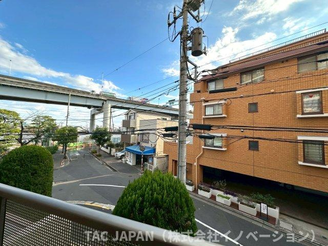 ジェイパーク北千住モナクレイスの展望|利便性に優れた千住曙町の街並み。3階から望むロケーションの良さもマンションの魅力のひとつに。