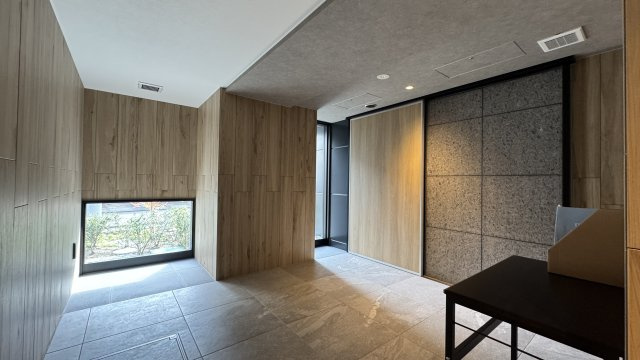 ネベル北四番丁　priéreのエントランス|2025年2月撮影