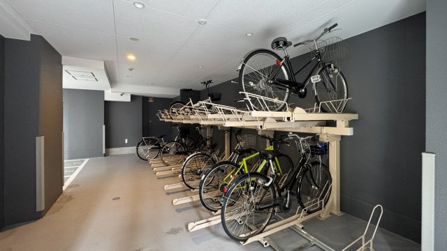 ネベル北四番丁　priéreの駐輪場|位置及びサイズ等により入庫可能な車両が限られています。