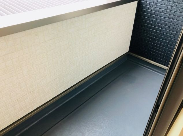 ガーデンのバルコニー