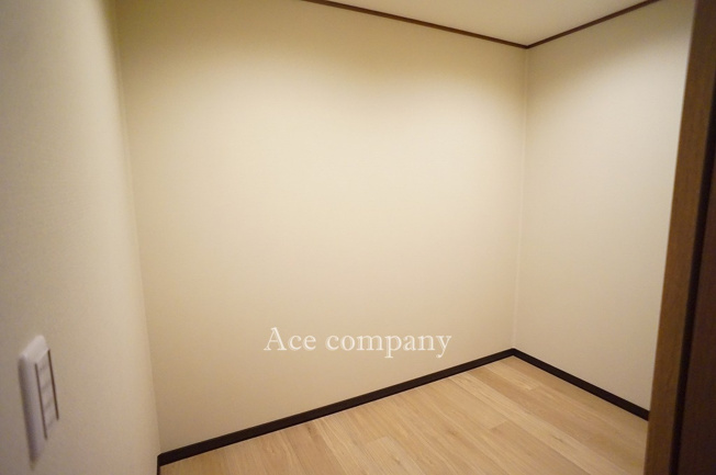 【内装】 | 八尾市久宝園2丁目 | 多目的にご使用可能な「納戸3帖」です♪