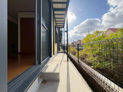 【バルコニー】 | 箕面市箕面6丁目貸家