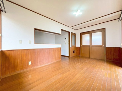 【居間・リビング】 | 箕面市箕面6丁目貸家