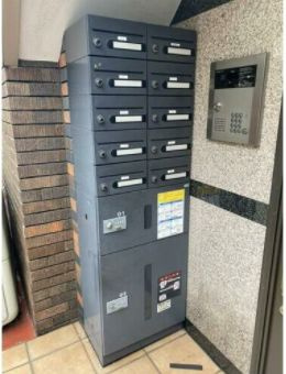 アーバンヒルズ新井薬師のその他|宅配ボックス☆