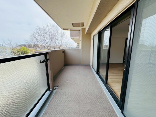 サンシティ桂坂ロイヤル参番館