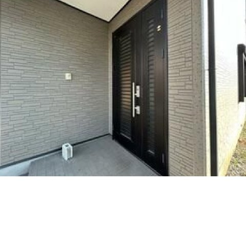 売戸建　小山市城北の玄関