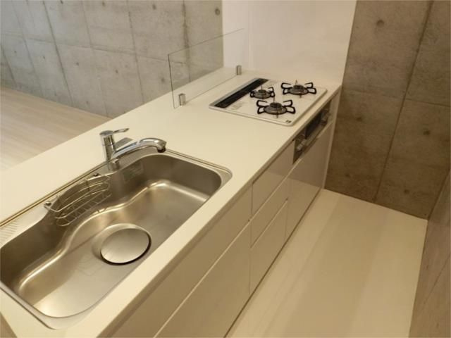 ZOOM広尾のキッチン|【キッチン】■グリル機能付き３口ガスコンロシステムキッチン