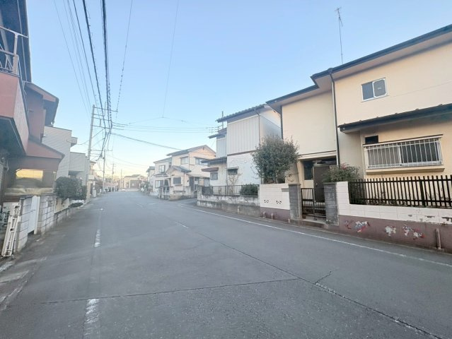 鶴ヶ島市脚折　建築条件なし売地　東武越生線『一本松駅』徒歩20分　【第一小学区】の前面道路含む現地写真