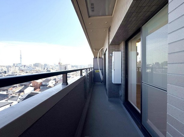 【バルコニー】