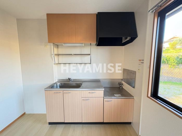 セジュールたさきA棟のキッチン|※同物件反転タイプの写真でございます※現況を優先します※