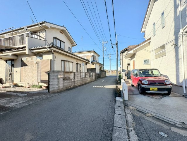 狭山市下広瀬　建築条件なし売地　西武新宿線『狭山市駅』バス13分　【水富小学区】の前面道路含む現地写真